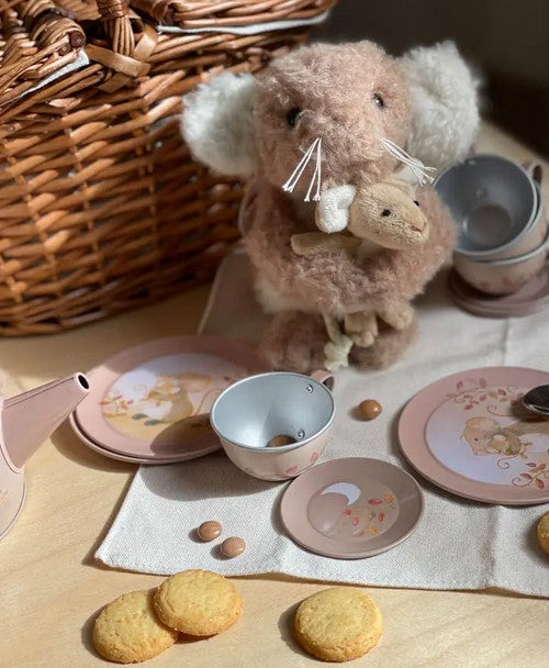 Tea set mouse