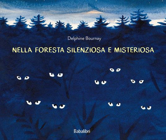 Nella foresta silenziosa e misteriosa.
